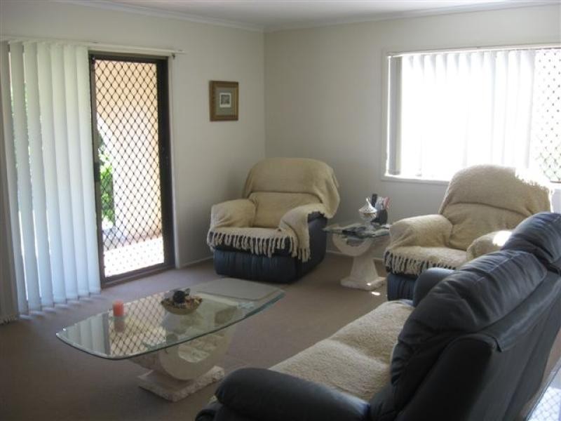 36 South Street, Urangan QLD 4655