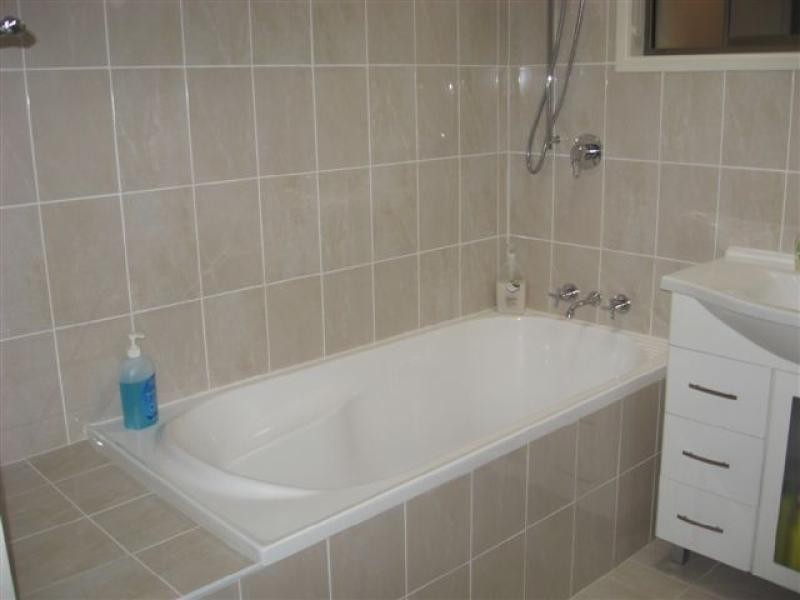 36 South Street, Urangan QLD 4655