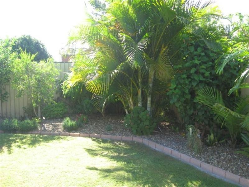 36 South Street, Urangan QLD 4655