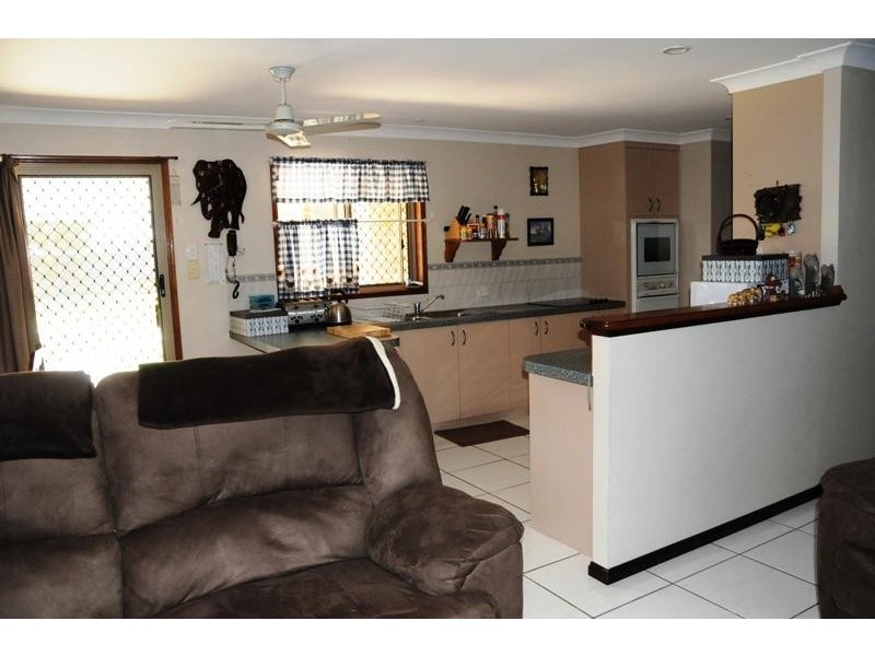 15 Keppel Court, Kawungan QLD 4655