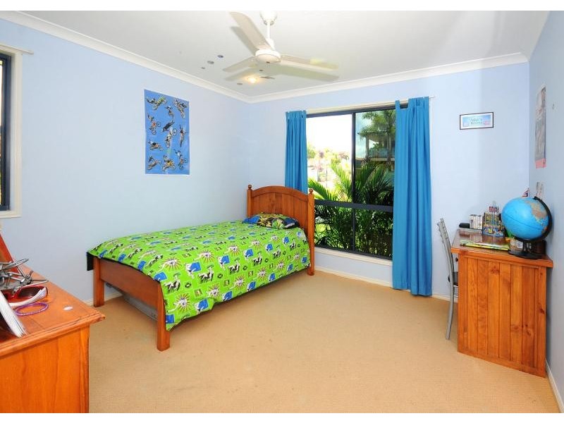 1 Pohlmann Court, Scarness QLD 4655