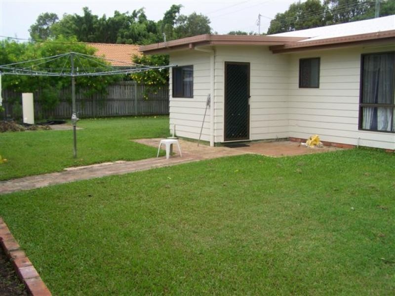 57 Pulgul Street, Urangan QLD 4655