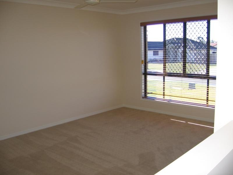 43 Heather Way, Urraween QLD 4655