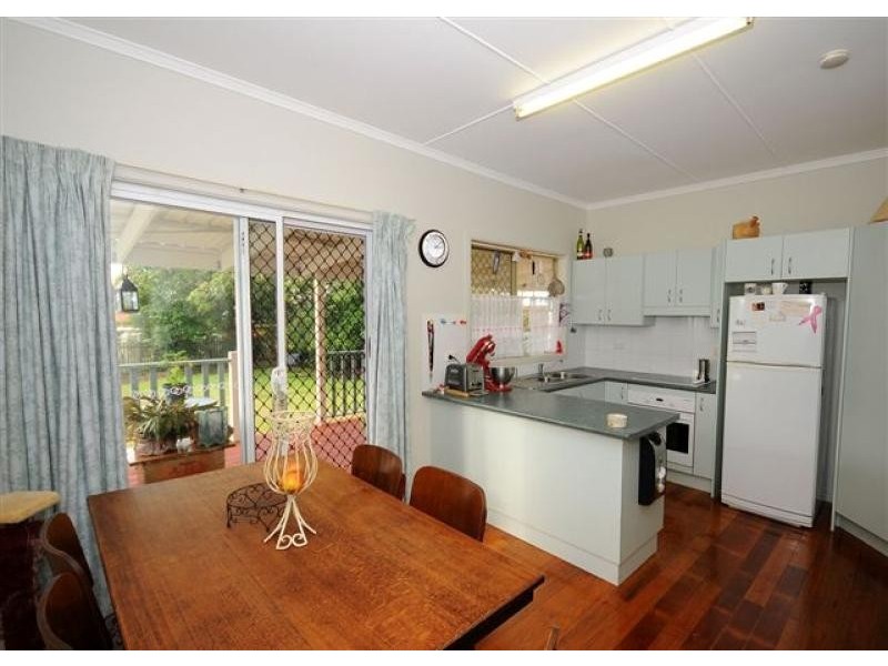 23 Mary Street, Scarness QLD 4655