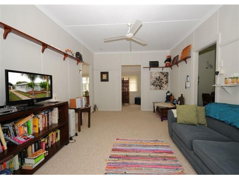 23 Mary Street, Scarness QLD 4655