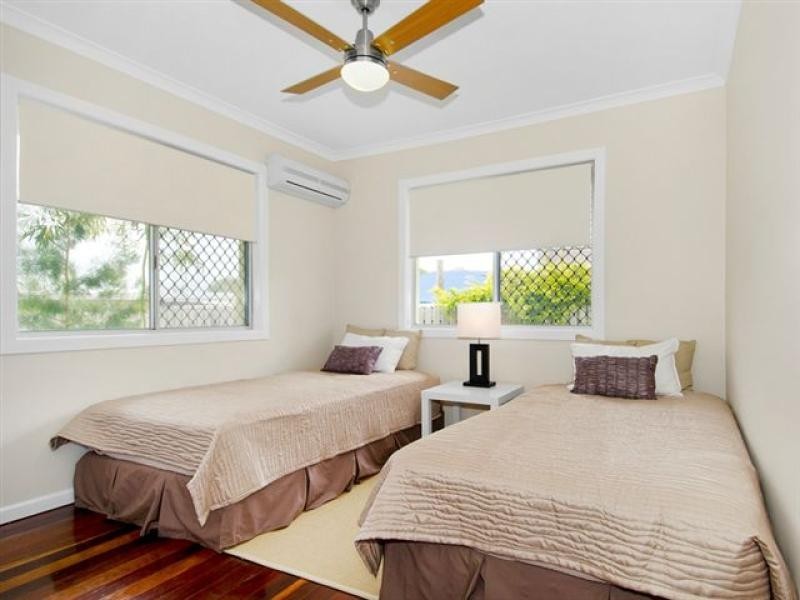 464 Esplanade, Torquay QLD 4655