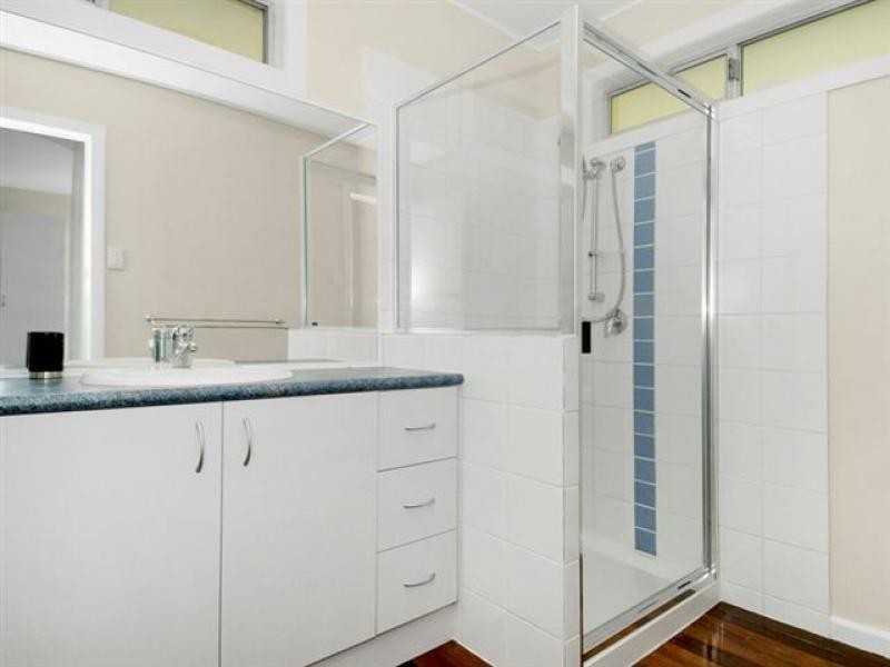 464 Esplanade, Torquay QLD 4655