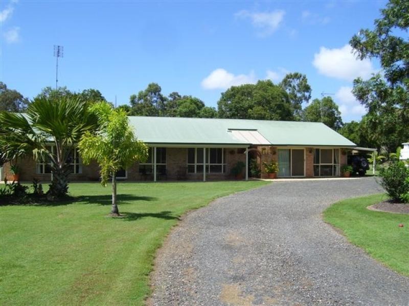 104 Seaview Drive, Booral QLD 4655