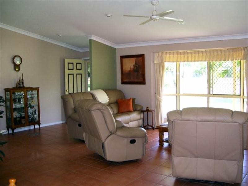 104 Seaview Drive, Booral QLD 4655