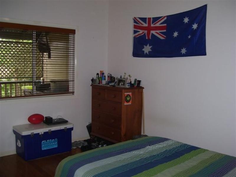 17 Windsor Way, Urraween QLD 4655