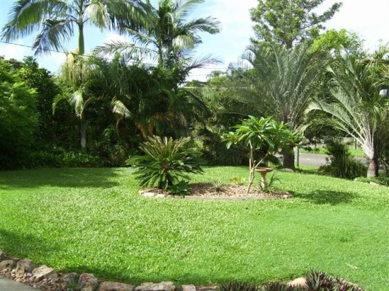 17 Windsor Way, Urraween QLD 4655