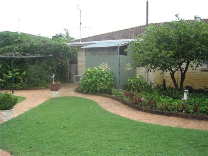 17 Campbell Street, Torquay QLD 4655