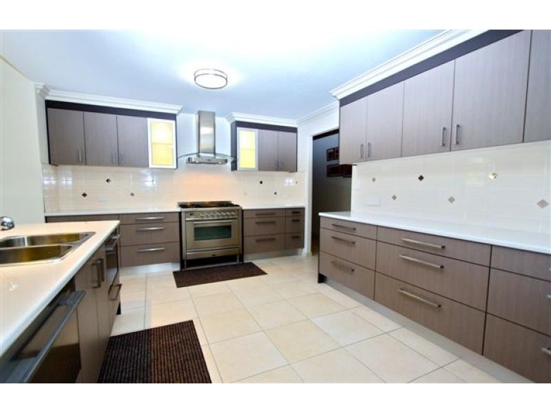 196 Gilston Road, Wondunna QLD 4655