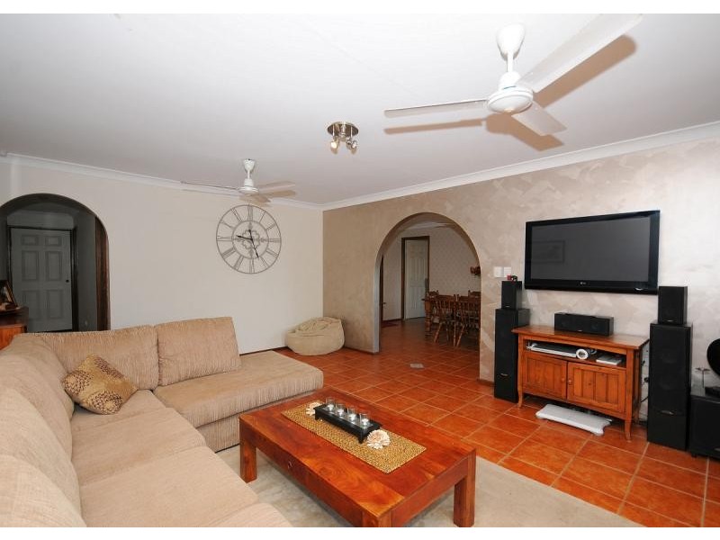 34 Sunset Crescent, Torquay QLD 4655