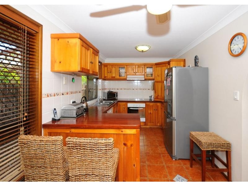 34 Sunset Crescent, Torquay QLD 4655