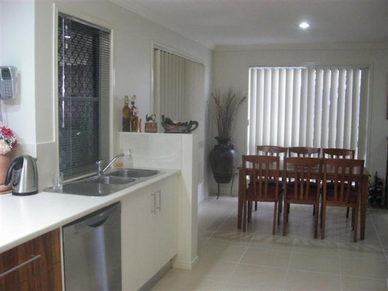 48 Lancaster Circuit, Urraween QLD 4655