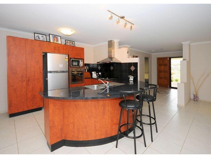 186 Gilston Road, Wondunna QLD 4655