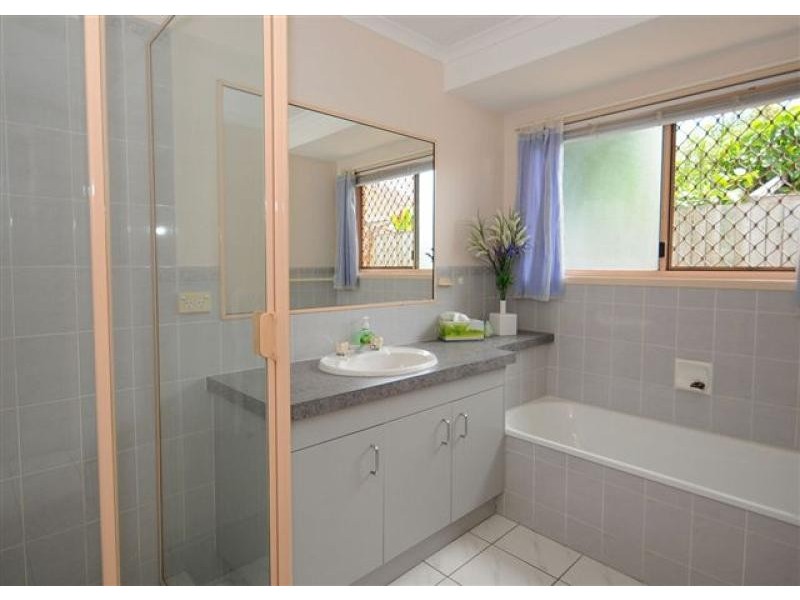 275 Boat Harbour Drive, Scarness QLD 4655