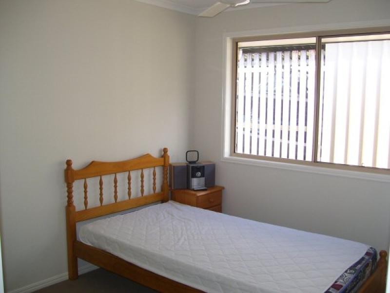 46 Moolyyir Street, Urangan QLD 4655