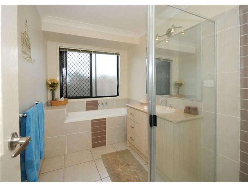 23 Kestrel Court, Eli Waters QLD 4655