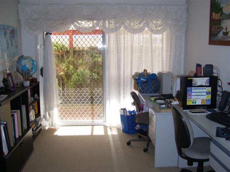 37 Bowerbird Avenue, Eli Waters QLD 4655