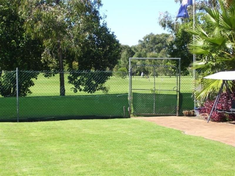 37 Bowerbird Avenue, Eli Waters QLD 4655