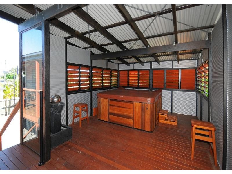 85 Truro Street, Torquay QLD 4655