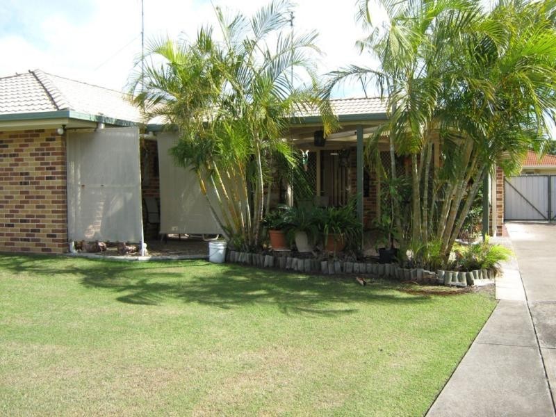 9 Deloraine Avenue, Urangan QLD 4655