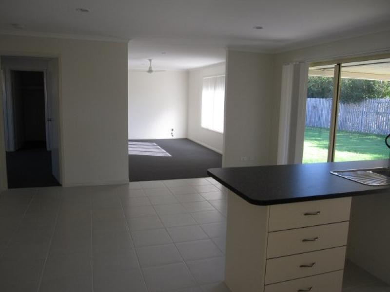 3 Trill Court, Urangan QLD 4655