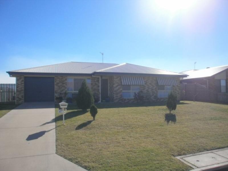 53 Bunya Court, Eli Waters QLD 4655
