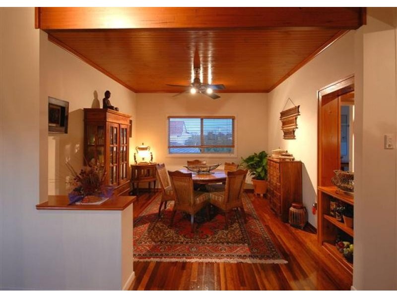 204 Cypress Street, Urangan QLD 4655