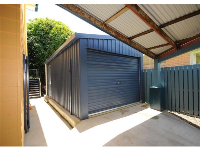 204 Cypress Street, Urangan QLD 4655