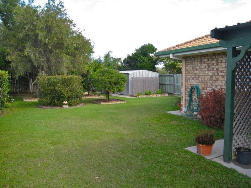 2 Kiwi Court, Point Vernon QLD 4655