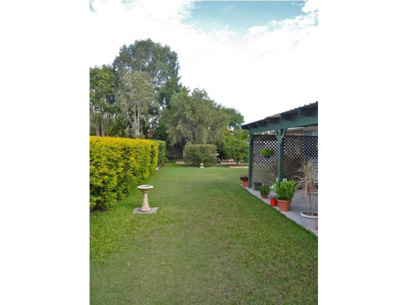 2 Kiwi Court, Point Vernon QLD 4655