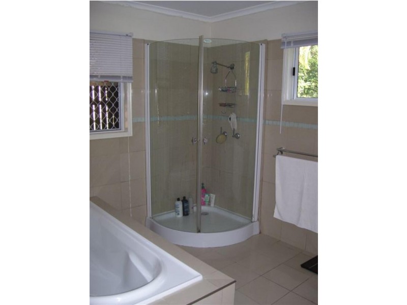 23 Bruce Street, Torquay QLD 4655