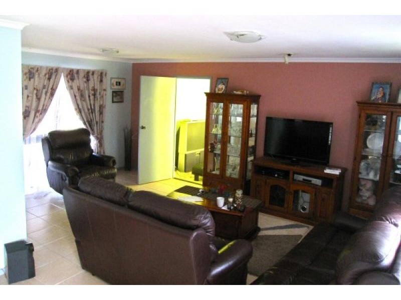 50 Frangipanni Avenue, Kawungan QLD 4655