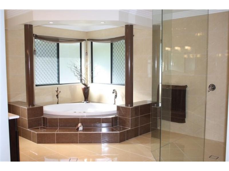 16 Palm Way, Dundowran Beach QLD 4655