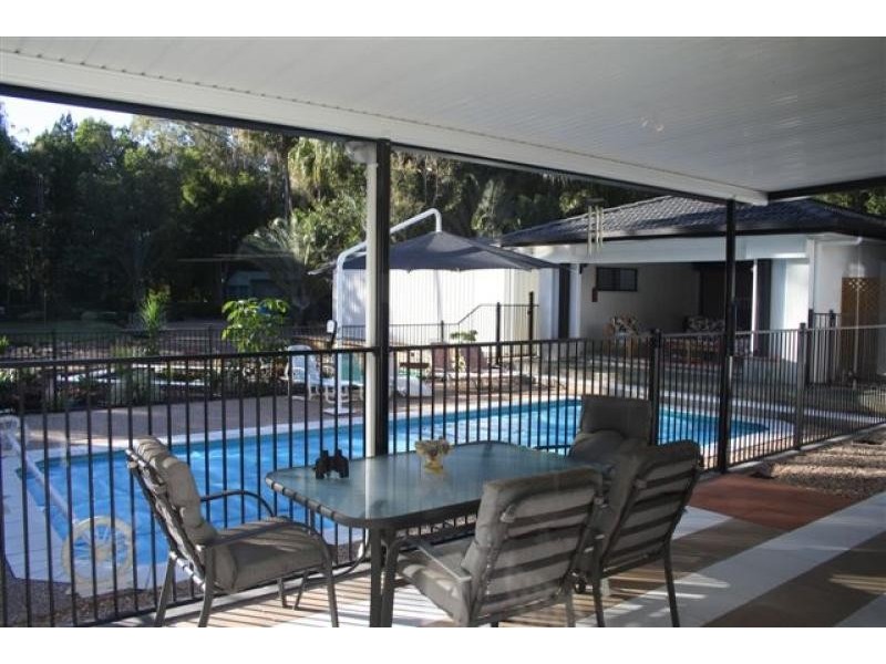16 Palm Way, Dundowran Beach QLD 4655