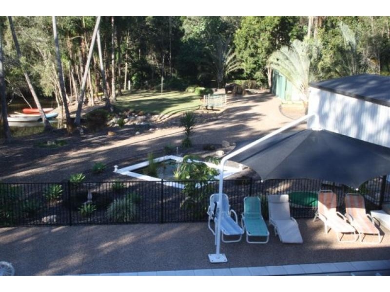 16 Palm Way, Dundowran Beach QLD 4655
