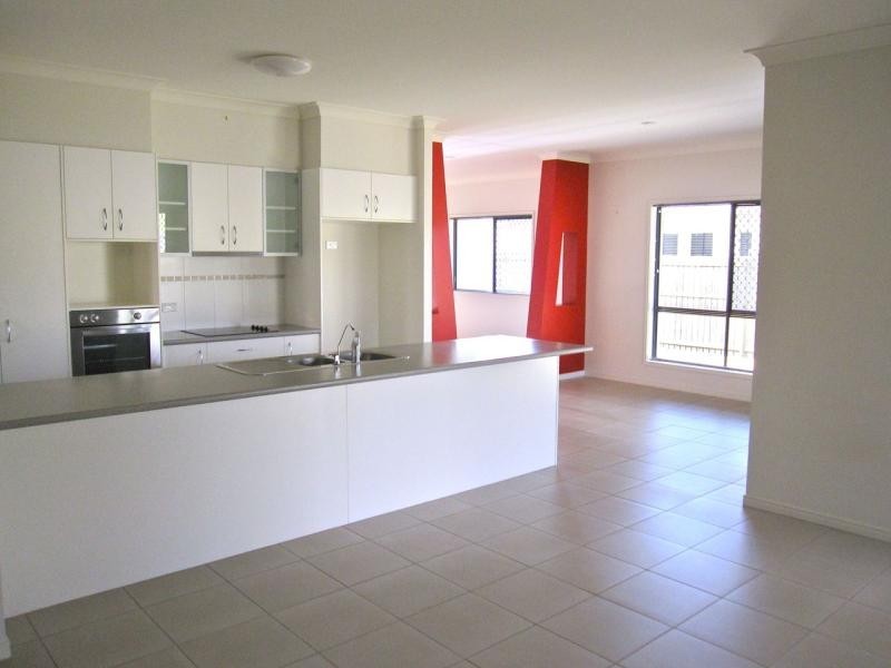 10 Bayswater Drive, Urraween QLD 4655