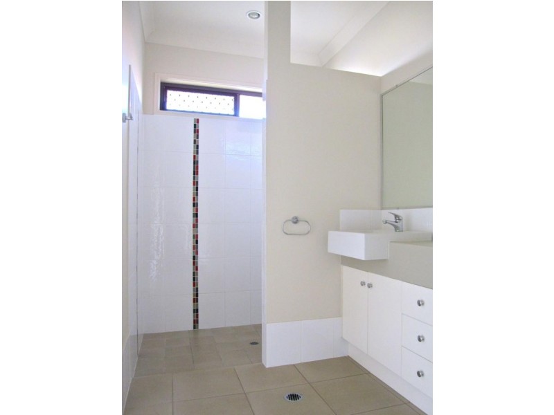 10 Bayswater Drive, Urraween QLD 4655