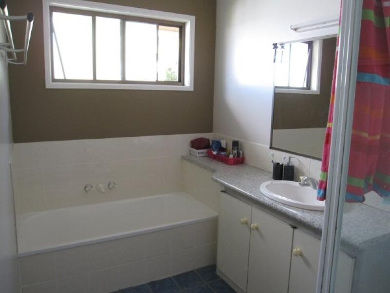 7 Minguin Street, Scarness QLD 4655