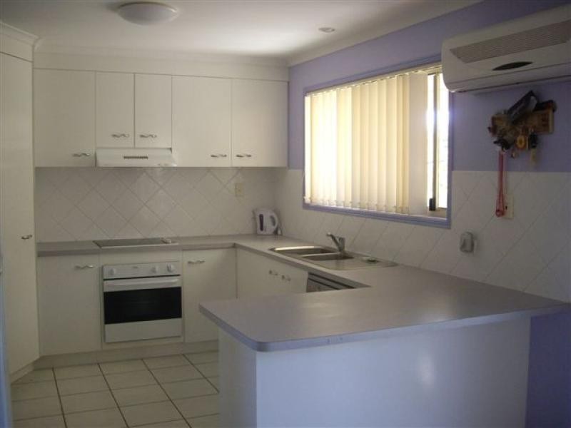 14 Hyperno Road, Point Vernon QLD 4655