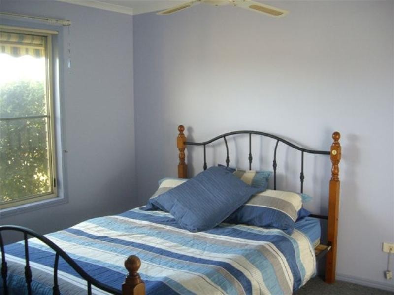 14 Hyperno Road, Point Vernon QLD 4655