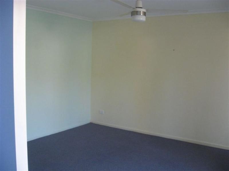 103 Lauren Street, Urangan QLD 4655