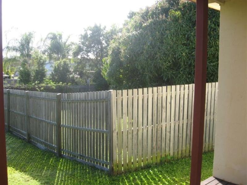 103 Lauren Street, Urangan QLD 4655