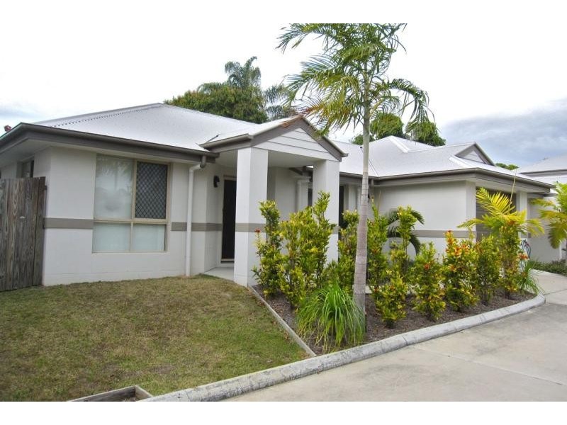 Unit 3/9 Watson Street, Pialba QLD 4655