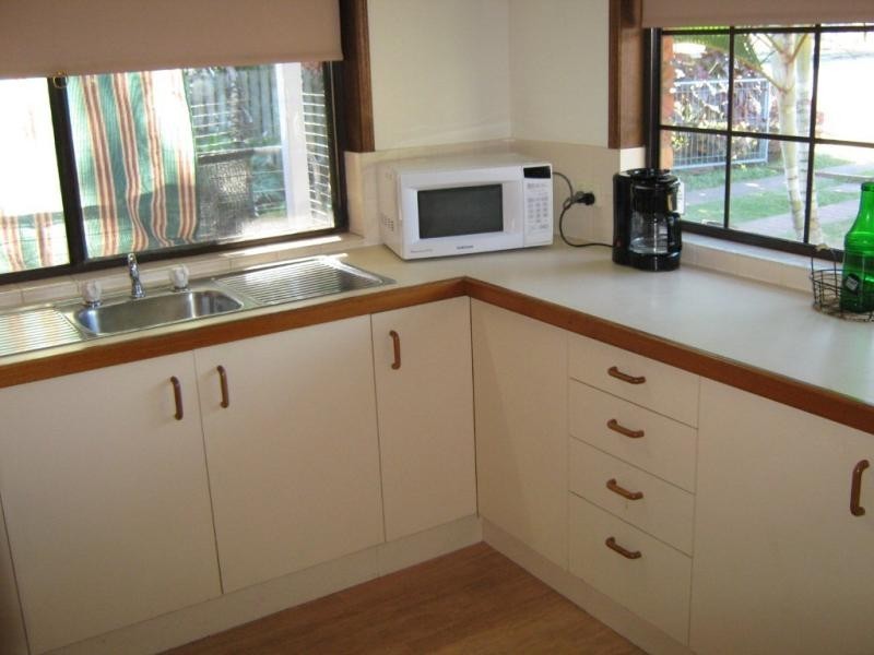 65 Miller Street, Urangan QLD 4655