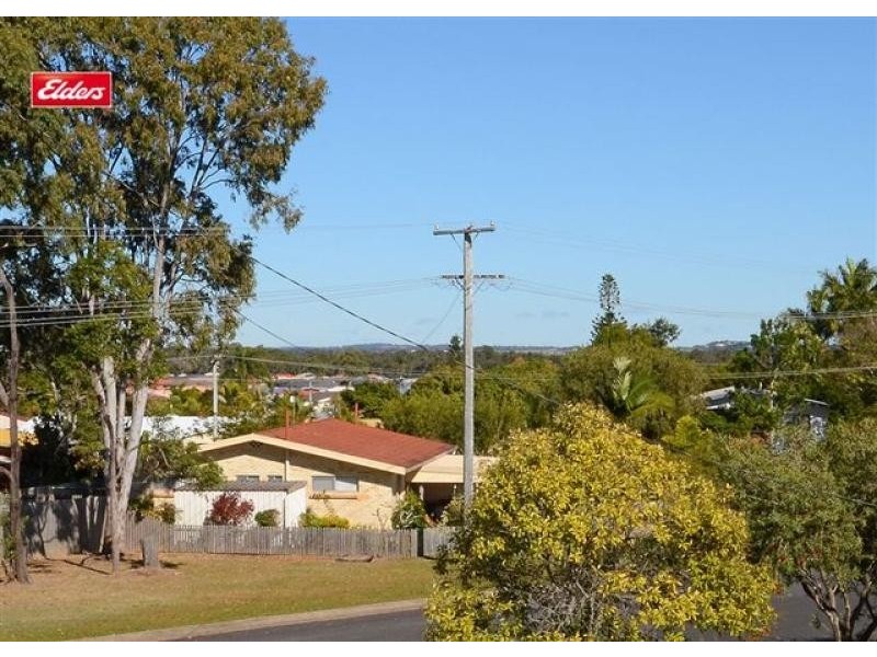 19 Banksia Street, Point Vernon QLD 4655