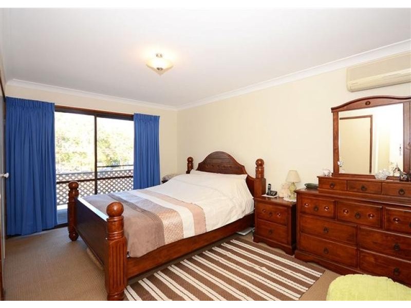 19 Banksia Street, Point Vernon QLD 4655